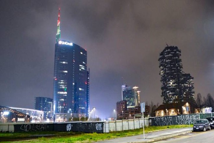 financialounge -  coronavirus milano Unicredit UniCredit Tower