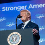 Trump vara nuovo intervento economico, balzo di Wall Street