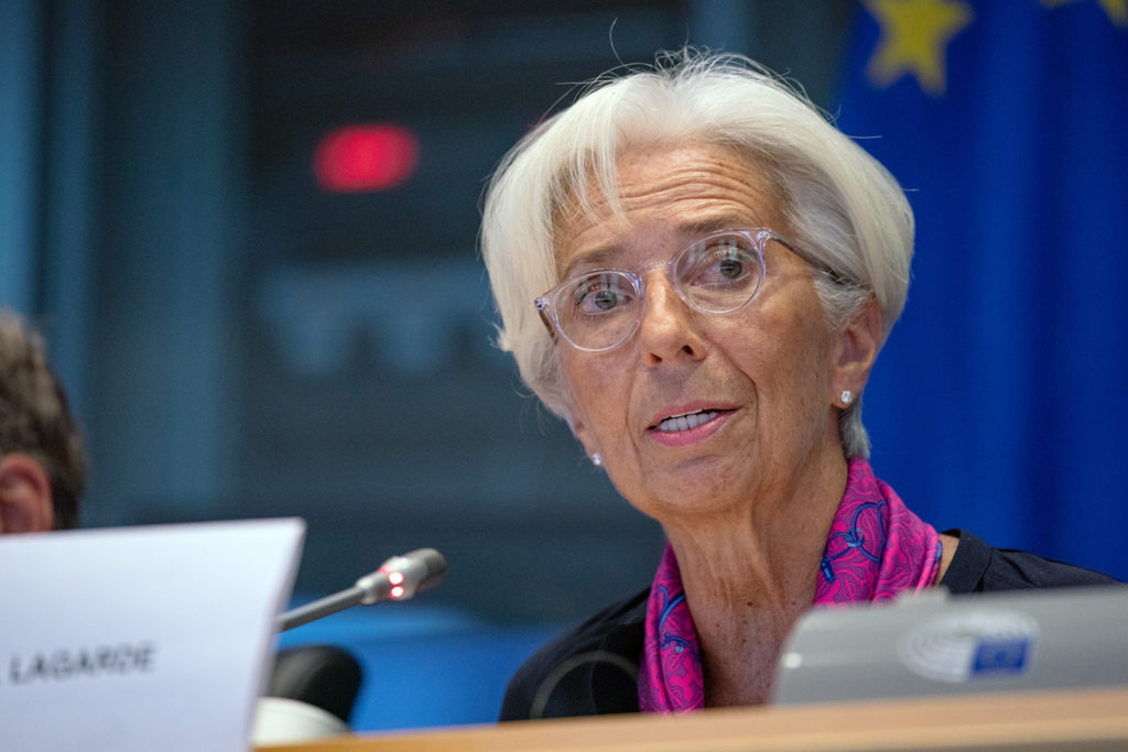 financialounge -  Chrsitine Lagarde inflazione politica monetaria tassi