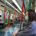 Paradosso mascherine: prezzi alle stelle, ma potrebbero aumentare rischio contagio, ecco perché