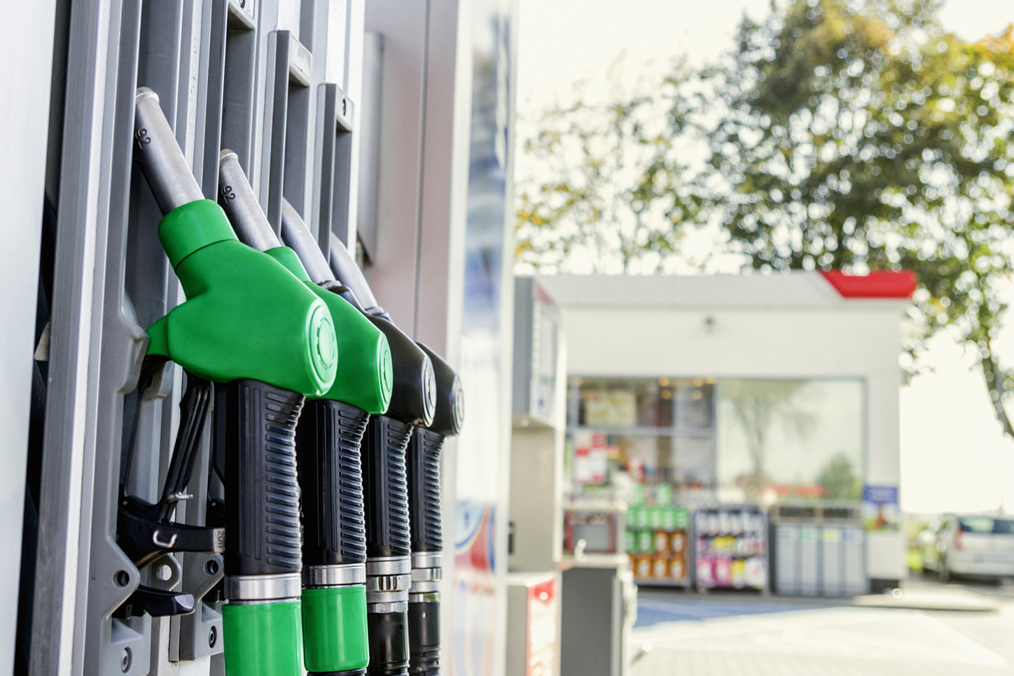 financialounge -  Benzina verde Brent Carburanti Diesel Gasolio greggio petrolio Prezzi del petrolio Rally al rialzo WTI