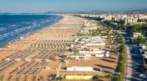 financialounge - bagnini Covid-19 isolamento Regione Emilia-Romagna spiagge steward