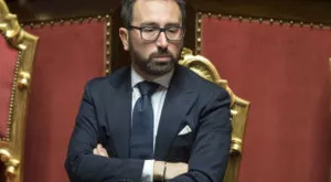 financialounge - alfonso bonafede sfiducia governo spread