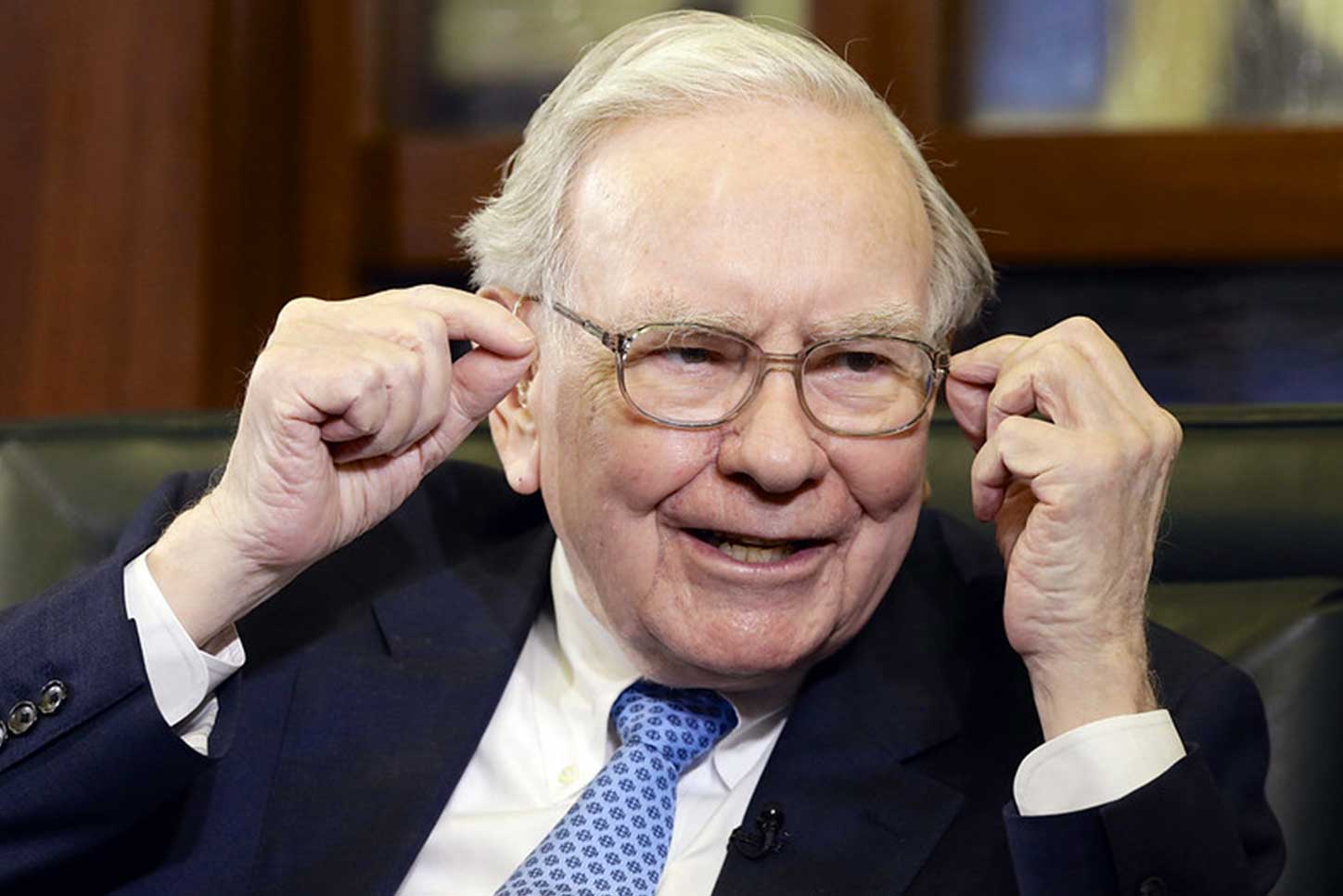 financialounge -  Berkshire Hathaway ETF Wall Street Warren Buffett
