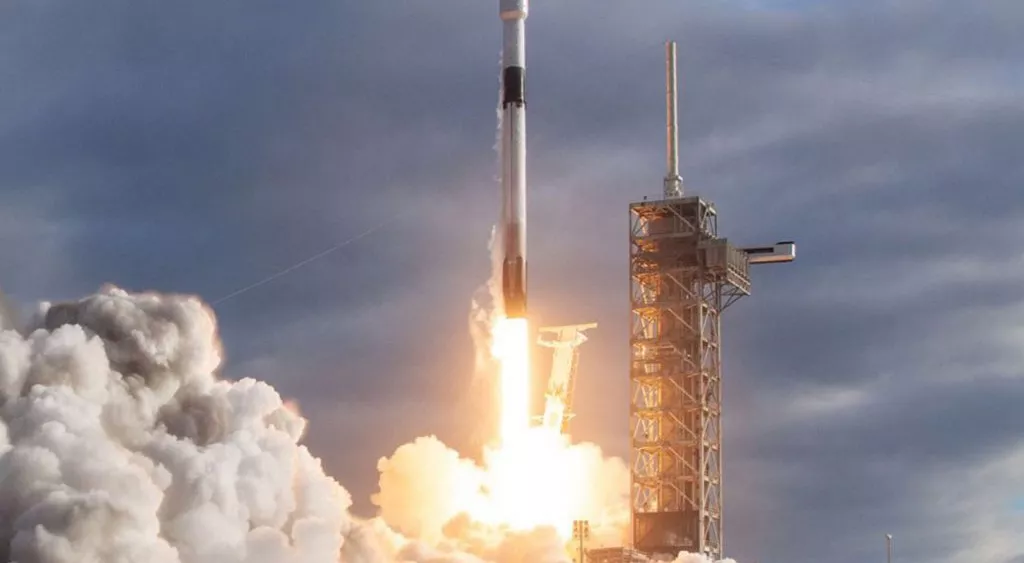 financialounge - Elon Musk falcon 9 spacex