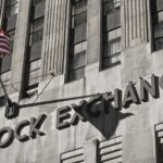 Wall Street poco mossa, sguardo puntato sulla Fed