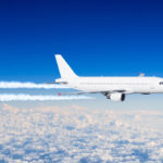 Emissioni dei voli, come ridurle con la compensazione