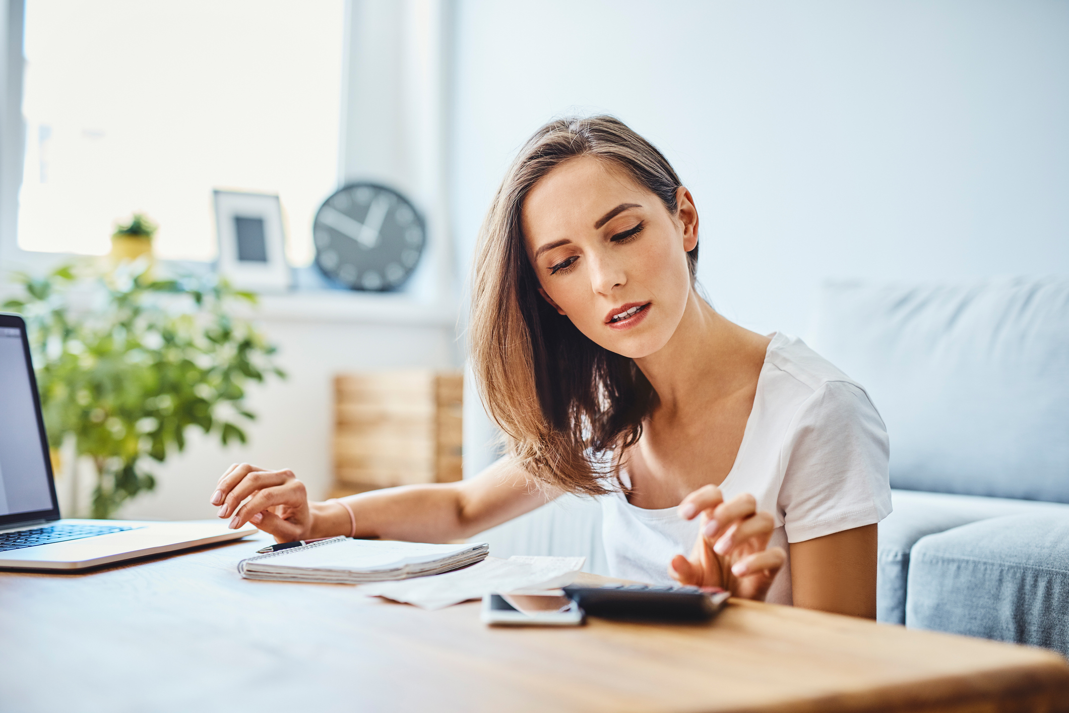 financialounge -  cibo coldiretti consumi Covid-19 Crisi economica Emergenza sanitaria famiglie Indebitamento netto istat italiani potere d'acquisto Povertà assoluta Propensione al risparmio reddito risparmio Spesa alimentare