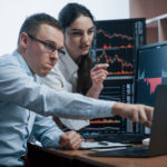 Borse prudenti su timori di nuovi lockdown