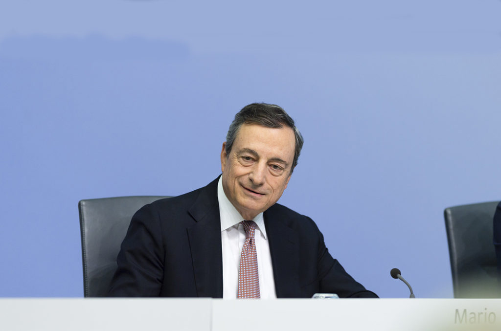 financialounge -  BCE Like Mario Draghi Premier Presidente della Repubblica Quirinale Reazioni Retweet Sergio Mattarella twitter web