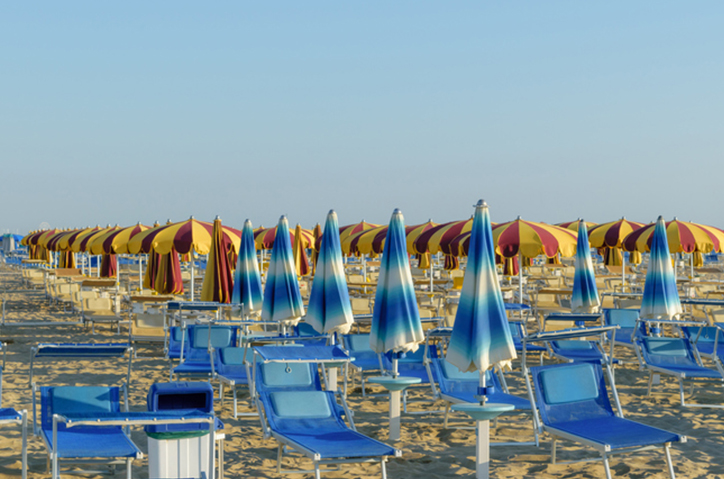 financialounge -  economia mare spiagge turismo vacanze