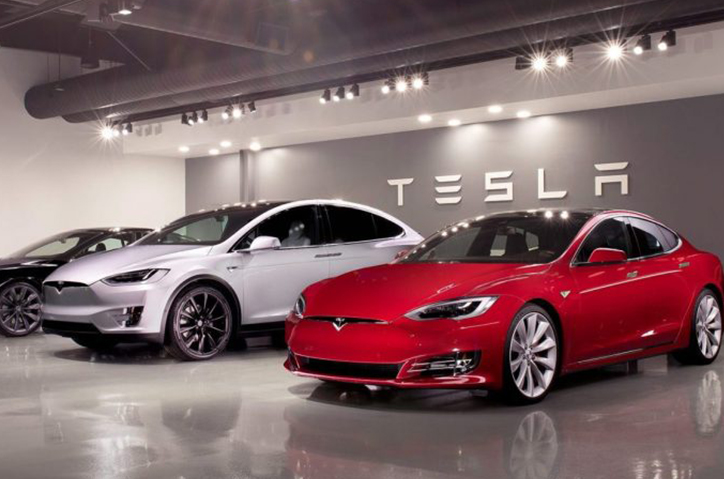 Goldman Sachs inserisce Tesla tra le “top pick” 2022: target price 1.200 dollari