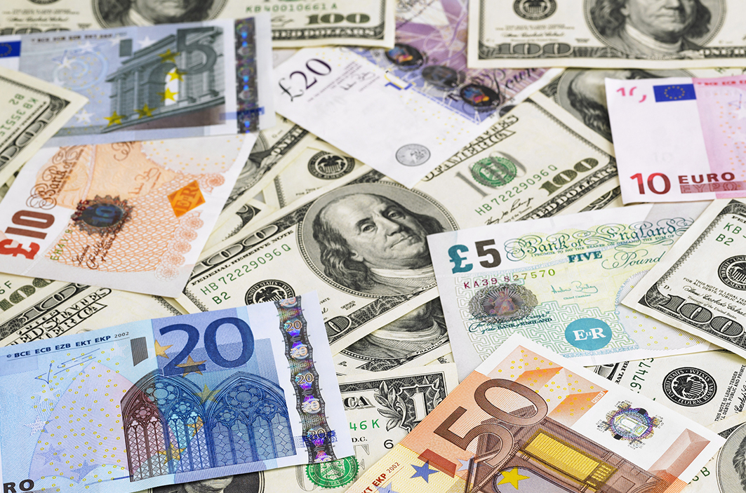 financialounge -  Amundi Brexit dollaro euro mercati valutari Monica Defend Morning News sterlina