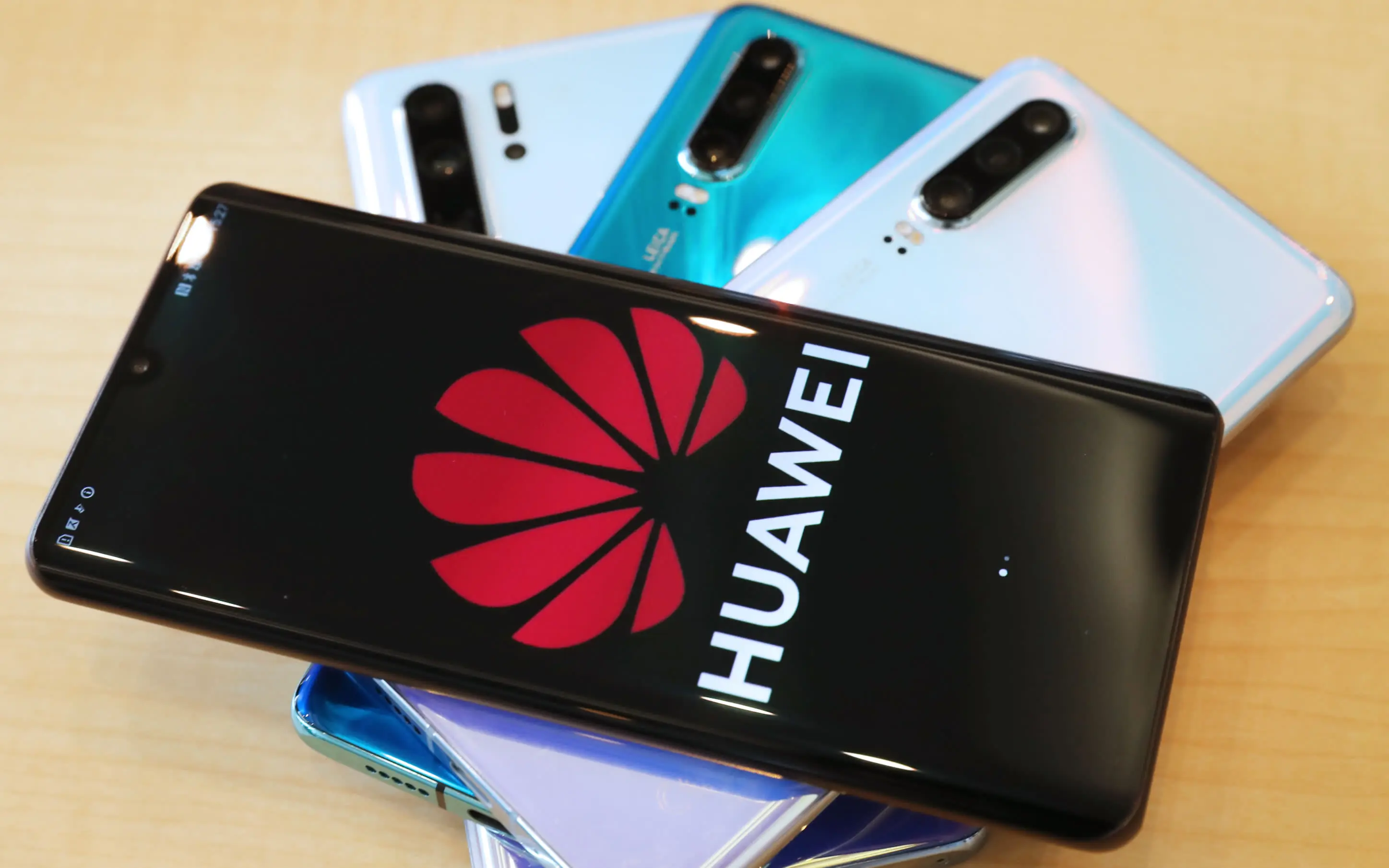 financialounge -  Android google hi tech Huawei smart