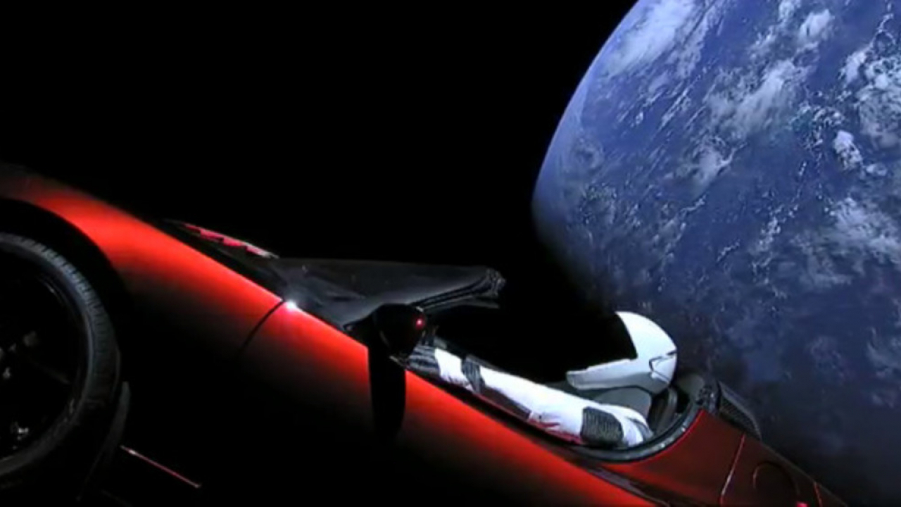 financialounge -  Smart Life Space X Tesla