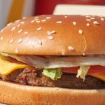McDonald’s lancia McPlant, il suo primo hamburger vegano