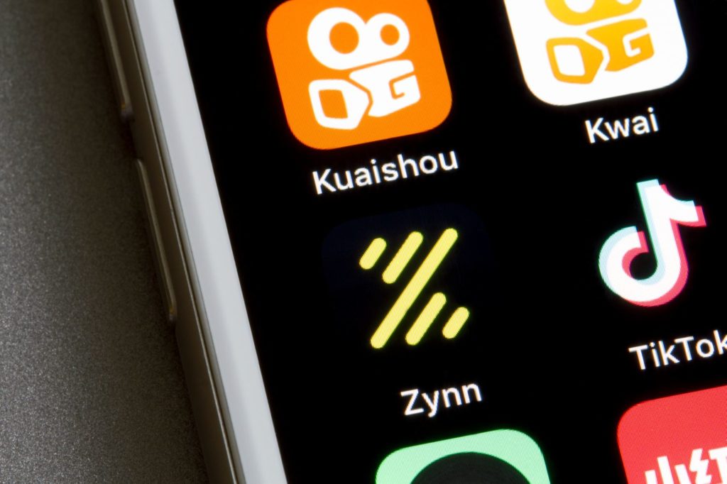 financialounge - IPO Kuaishou. app smart social TikTok