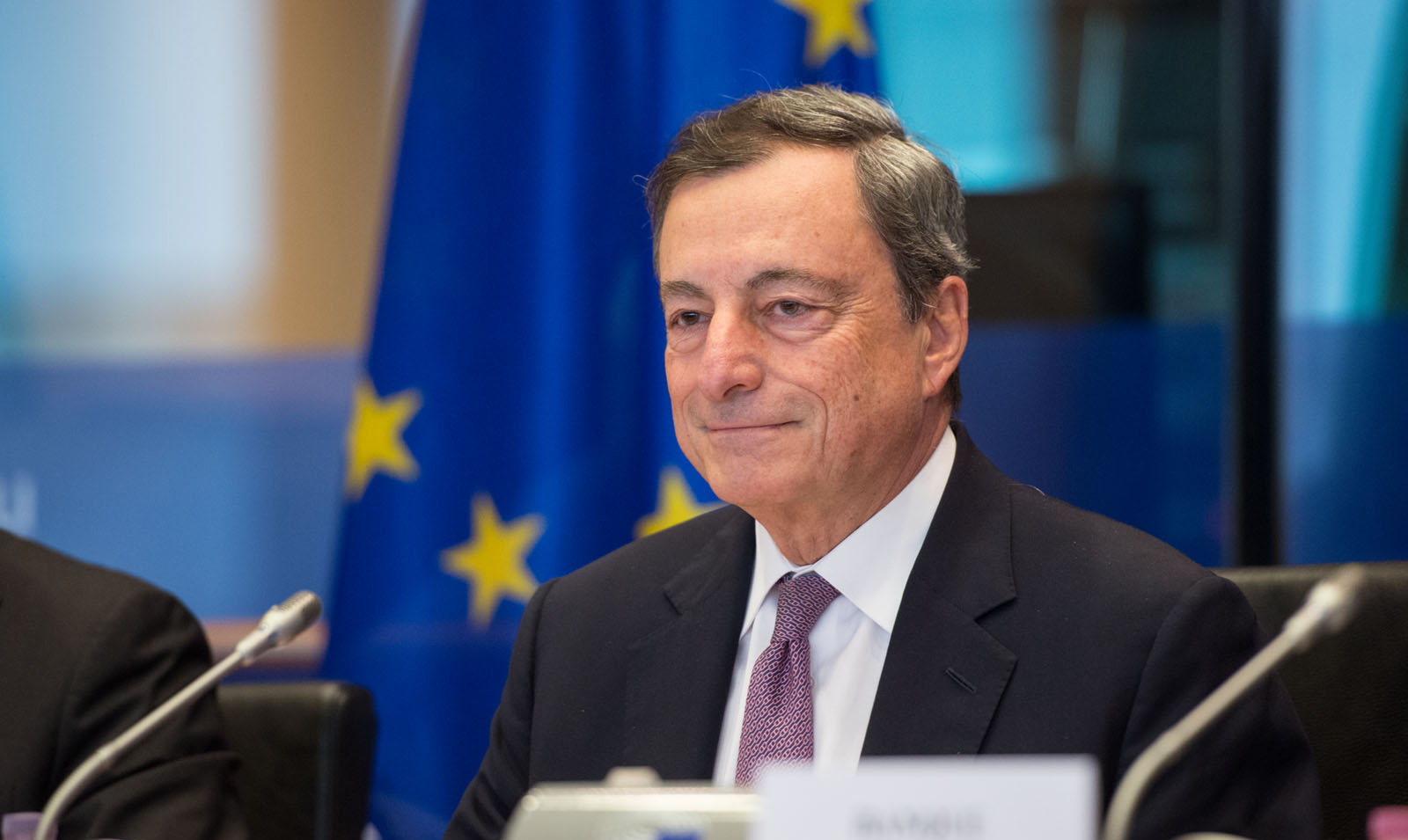 financialounge -  crisi di governo Giuseppe Conte Mario Draghi spread