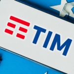 Tim presenta i conti e vola in Borsa