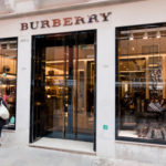 Perché i cinesi ora boicottano i marchi Burberry, H&M e Nike