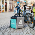 Deliveroo crolla al debutto: -30%