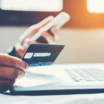 Conti correnti sempre più cari. Come risparmiare sul canone puntando sull’online