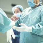 Niente stipendio per i medici e gli infermieri che decidono di rifiutare il vaccino Covid
