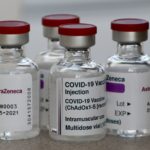 Il vaccino AstraZeneca cambia nome: si chiamerà Vaxzevria