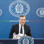 Draghi: “Mi vaccinerò con AstraZeneca”