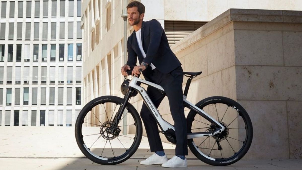 financialounge -  E-bike porsche Smart Life trasporti