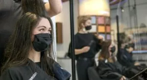 financialounge - Amazon Amazon Salon Consegne a domicilio Covid-19 Disinfettante per mani londra mascherine Parruchiere Realtà aumentata Regno Unito tecnologia