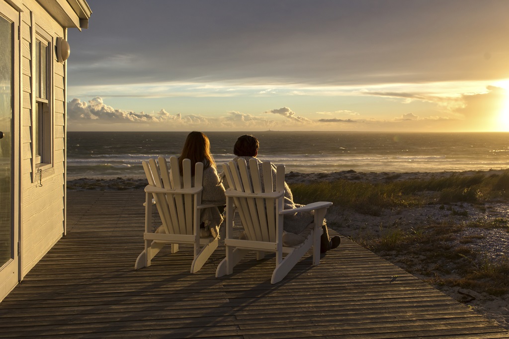 financialounge -  Aumento dei prezzi Casa al mare Cinque Terre Domanda Gargano Immobiliare.it Isole Pelagie Località marittime milano offerta Puglia risparmio Roma Salento Tassazione