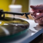 Il vinile sorpassa il cd e vende di più. Non accadeva da 30 anni