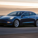 Tesla Model 3 è l’auto elettrica più venduta in Italia, superate Fiat 500 e Renault Zoe