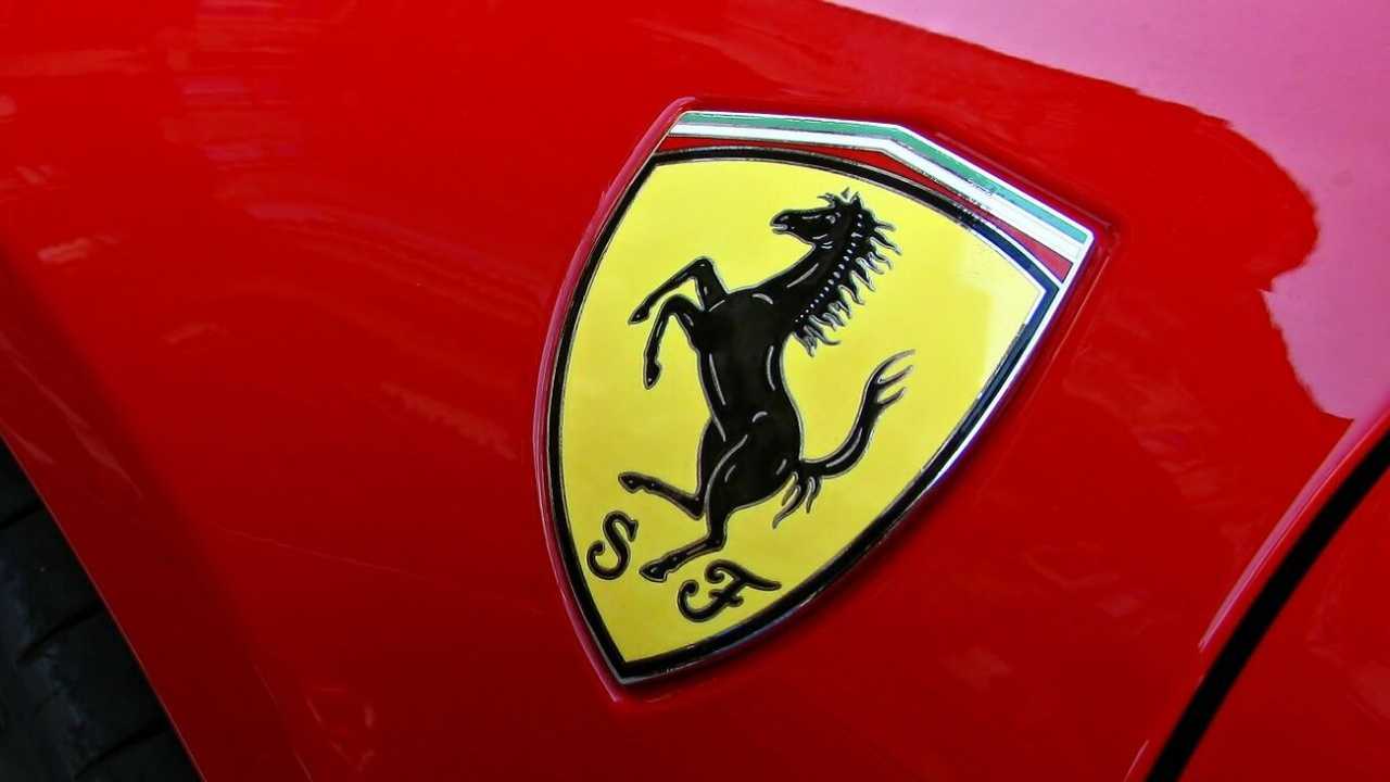 financialounge -  Automobili Ferrari John Elkann Piazza Affari trimestrali