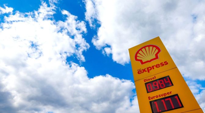 financialounge -  BlackRock ESG Exxon finanza sostenibile petrolio shell transizione energetica