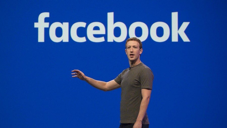 financialounge -  ecommerce facebook Mark Zuckerberg Marketplace smart Whatsapp