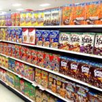 Inflazione occulta, ecco perché le scatole di cereali e snack si stanno restringendo