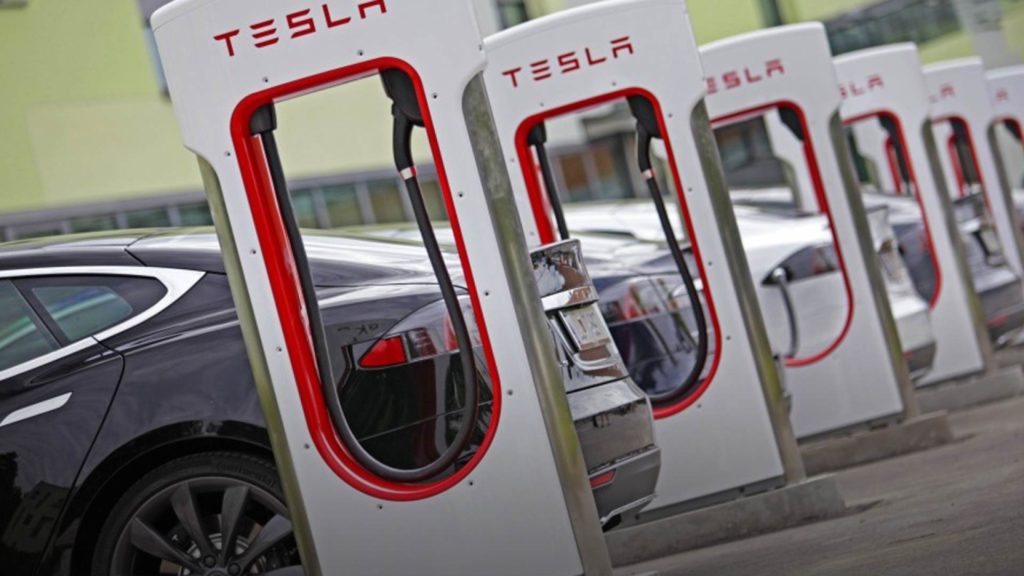 financialounge -  auto elettriche Elon Musk Tesla