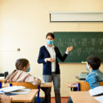 Lavoratore licenziabile se rifiuta mascherina, ora lo sancisce la legge