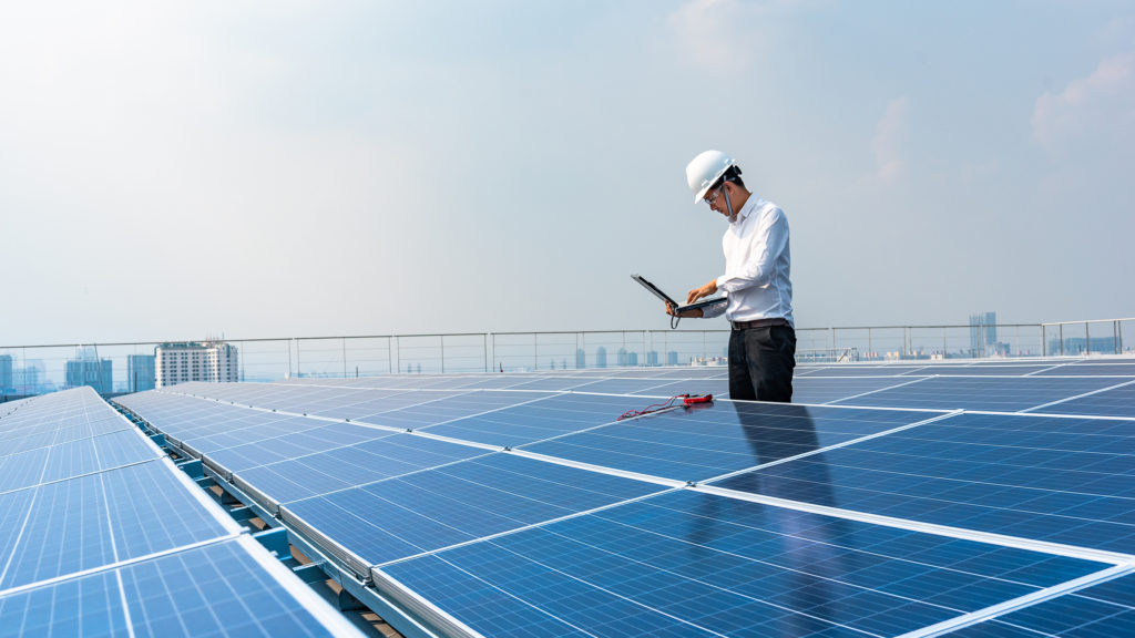 financialounge -  Chris Mellor energia solare ESG ETF finanza sostenibile Gary Buxton Invesco Richard Asplund