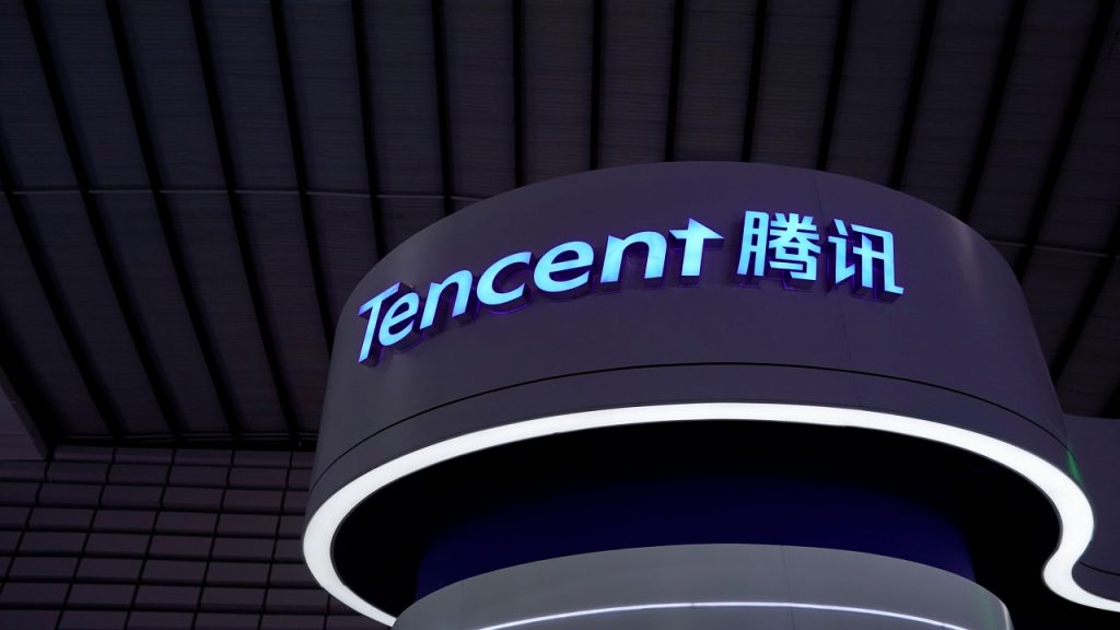 financialounge -  cina smart Tencent