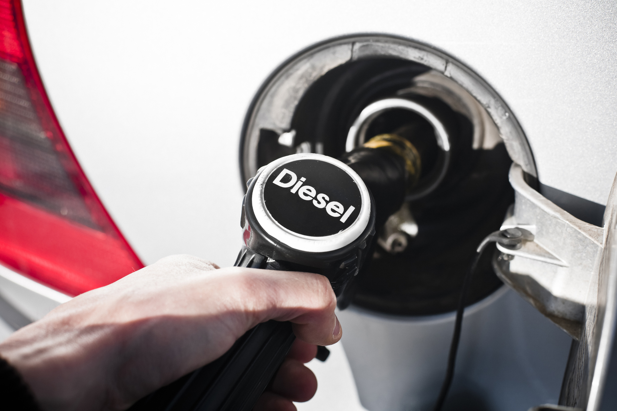 financialounge -  benzina caro energia Diesel Energy crunch