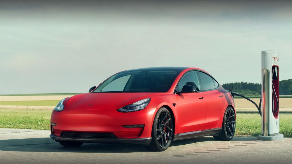 financialounge -  automotive Tesla Tesla Model 3