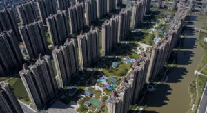 financialounge - cina Evergrande Fantasia Holdings Group Modern Land China Xinyuan Real Estate