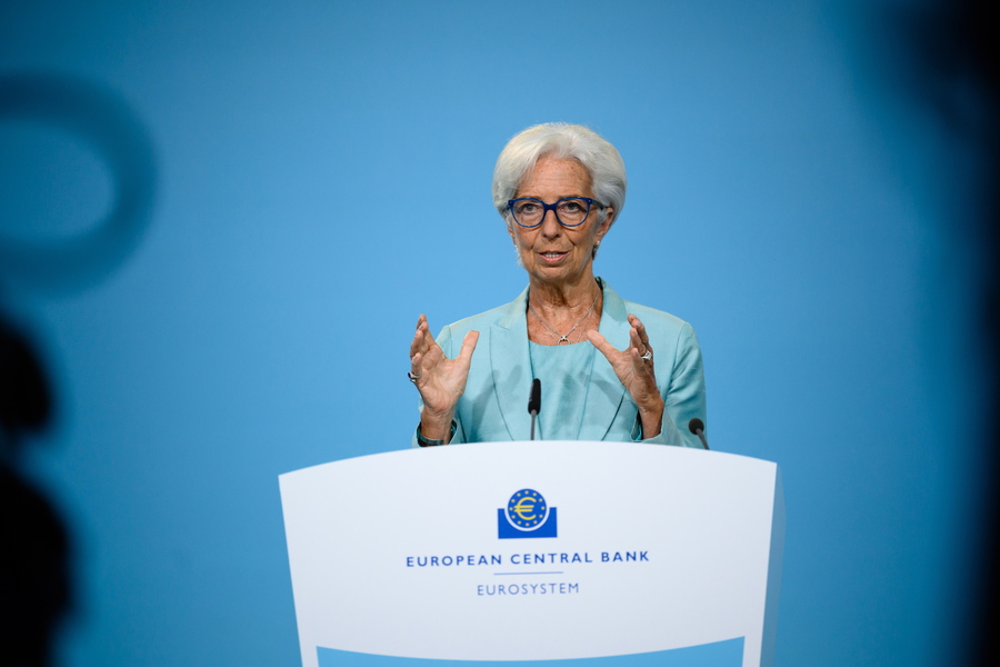 Lagarde: “L’inflazione scenderà, ma servirà più tempo del previsto”