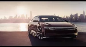 financialounge -  auto elettriche Lucid Motors Smart Life Tesla