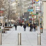 L’Austria annuncia lockdown e vaccino obbligatorio a febbraio, Borse in rosso