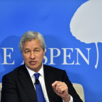 La battuta di Jamie Dimon: ”JP Morgan durerà più del Partito comunista cinese”