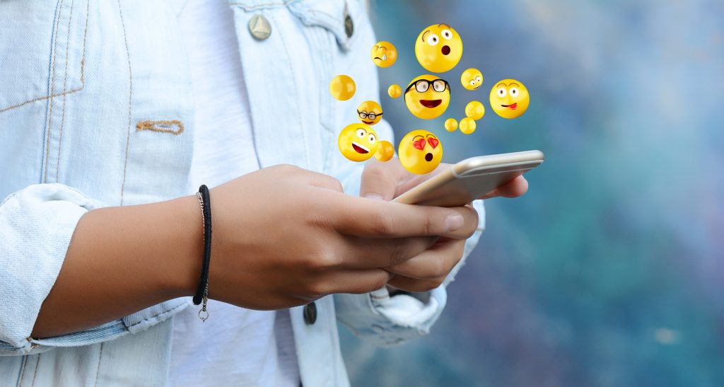 financialounge -  Classifica emoji smart smartphone social
